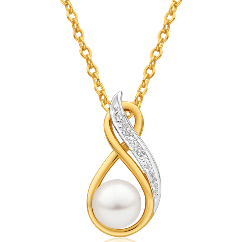 9ct Yellow Gold Diamond + Pearl Pendant