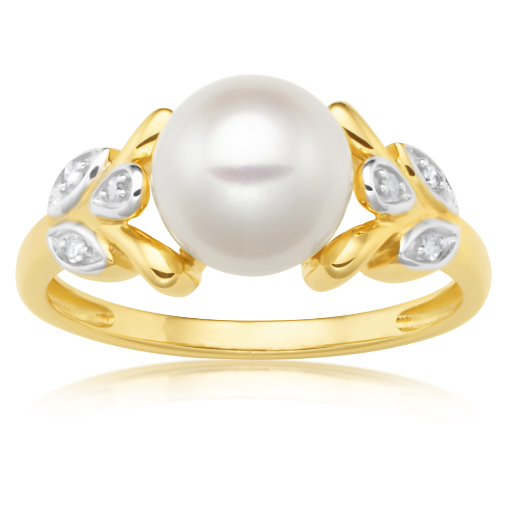 9ct Yellow Gold Freshwater Pearl and Leaf Pattern Diamond Ring