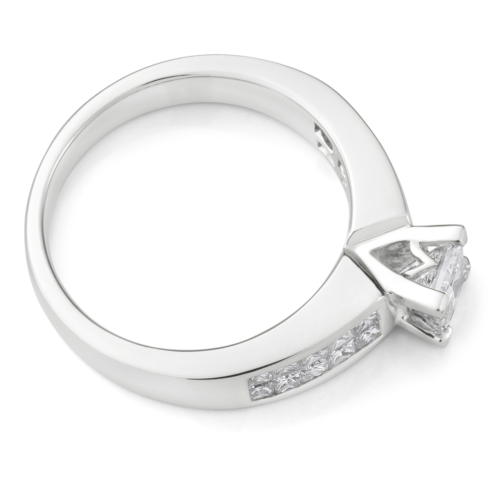 18ct White Gold 1.00 Carat Diamond Solitaire Fancy Ring