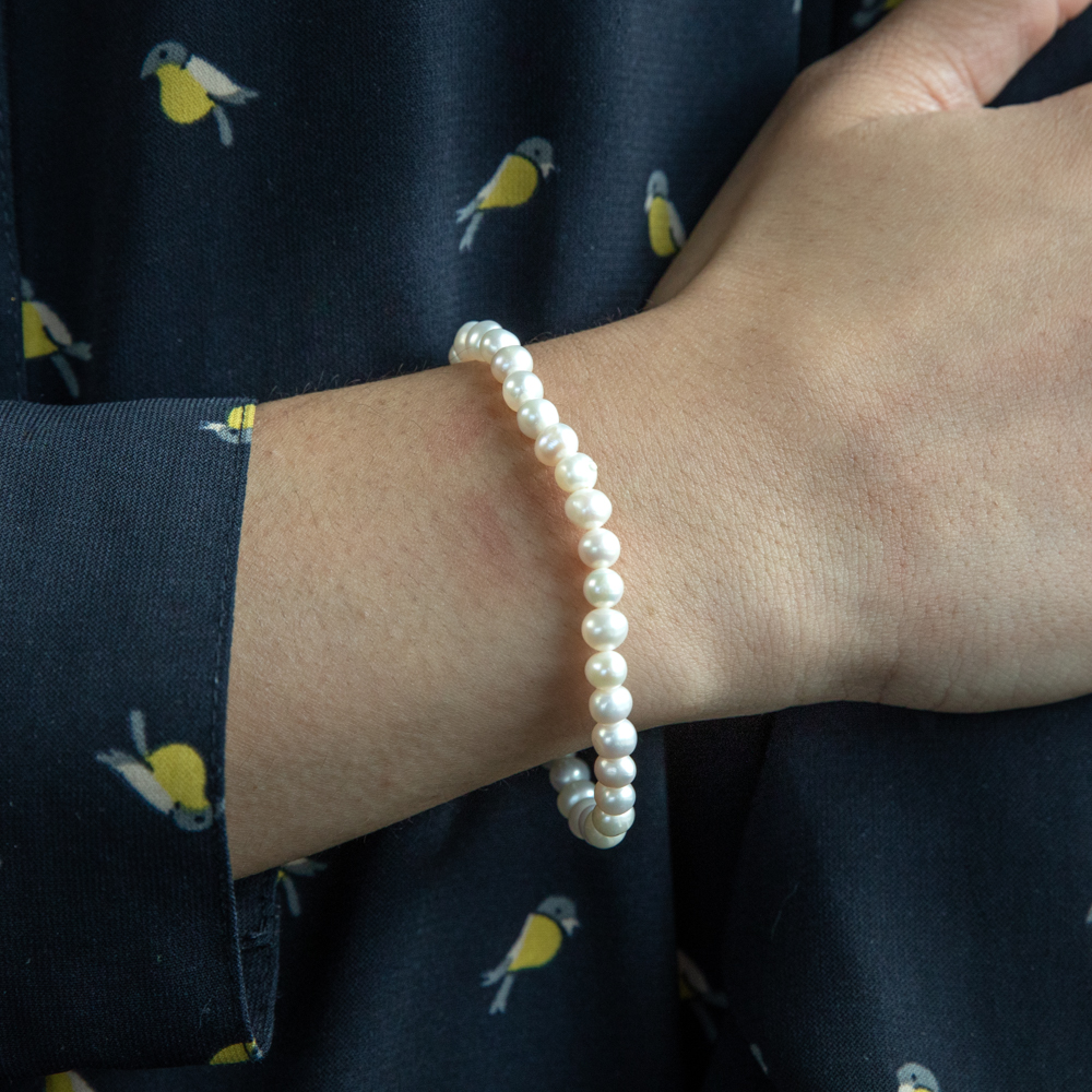 White Freshwater Pearl Stretch Bracelet